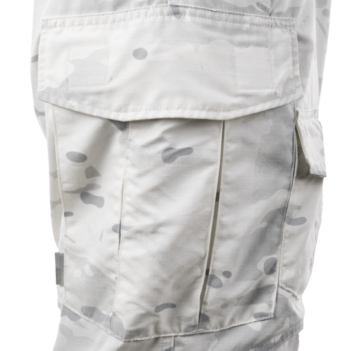 Internal cargo pocket water bottle/magazine stabilizer