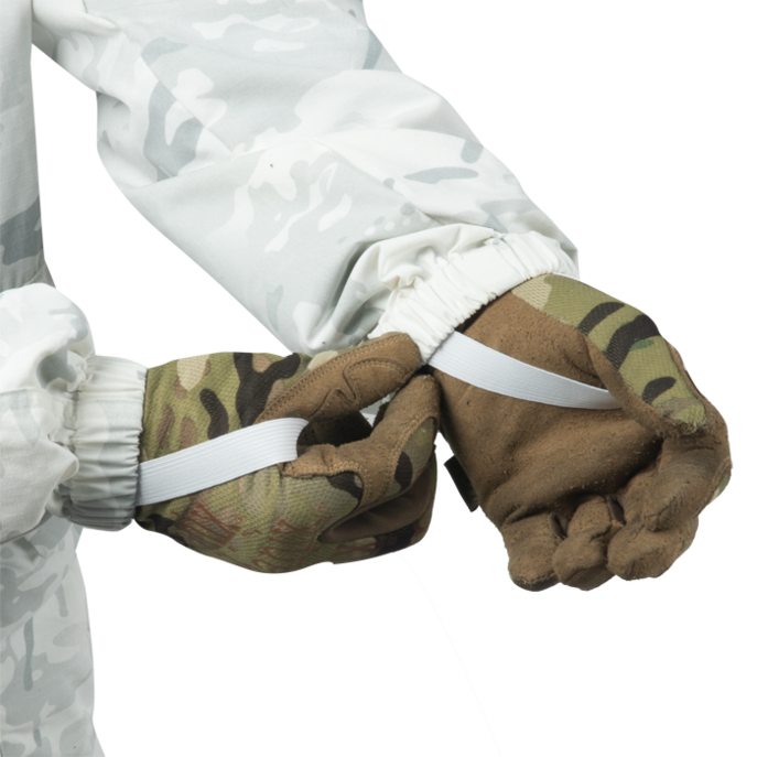ELASTICIZED CUFF WITH THUMB LOOP KEEPS OUT COLD