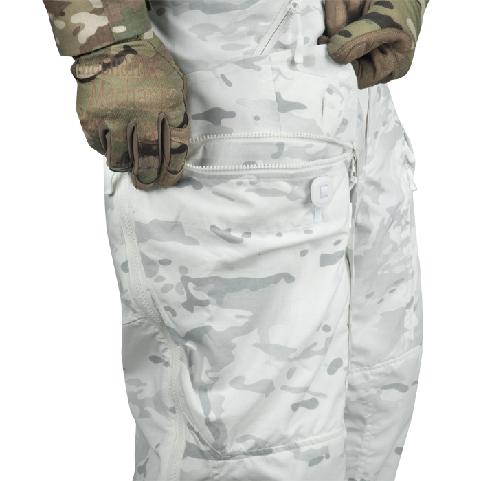 Expandable cargo pocket, thermo bonded Velcro® flap, zipper opening