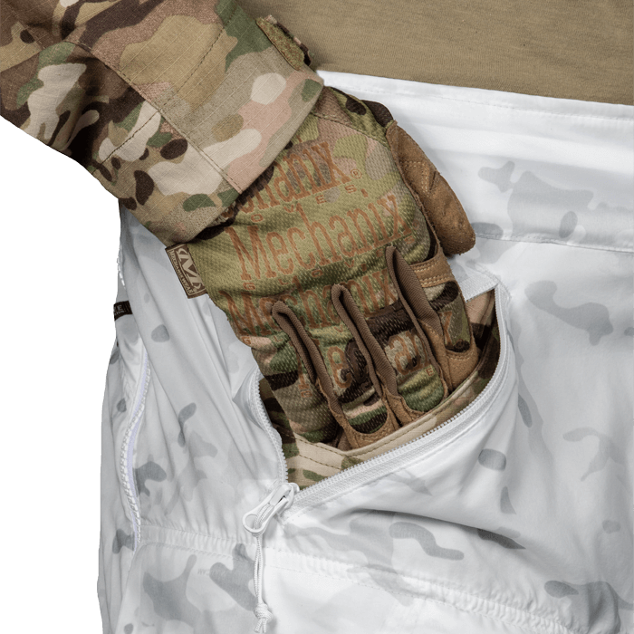 ZIPPERED HAND POCKET PASS-THROUGHS