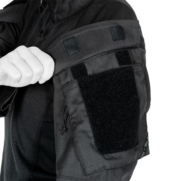 Dual entry sleeve pocket