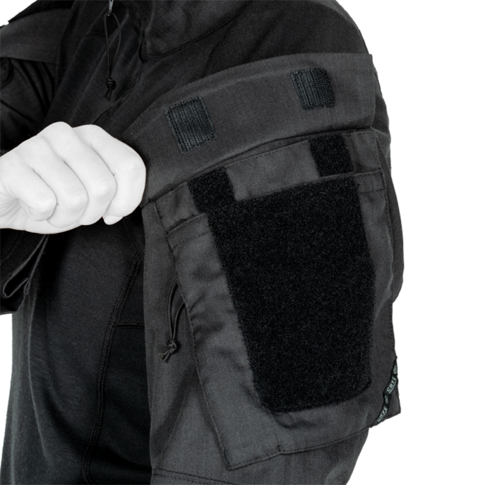 Dual entry sleeve pocket