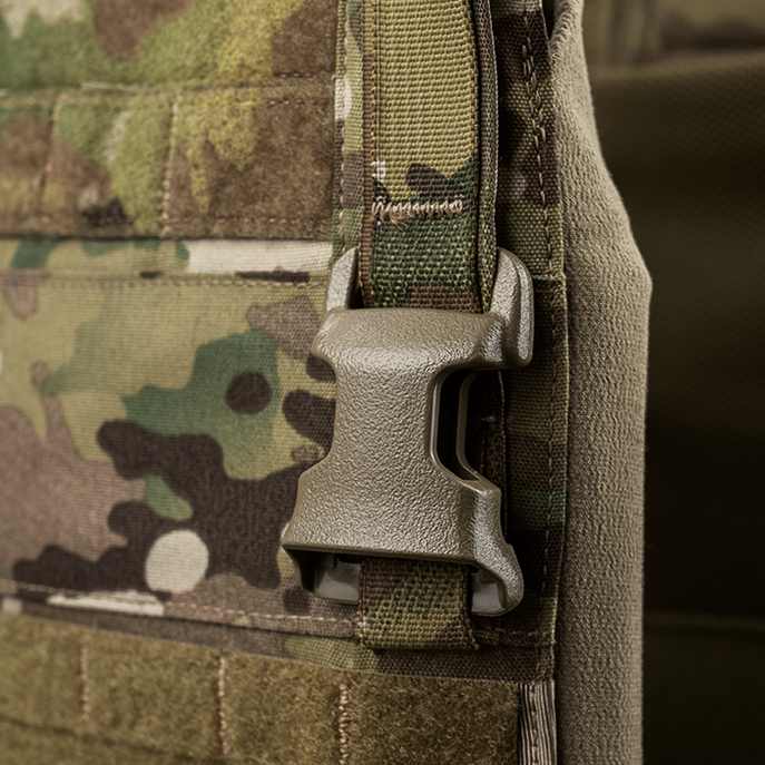 Compatible with detachable chest rigs or front flaps Compatible with detachable chest rigs or front flaps