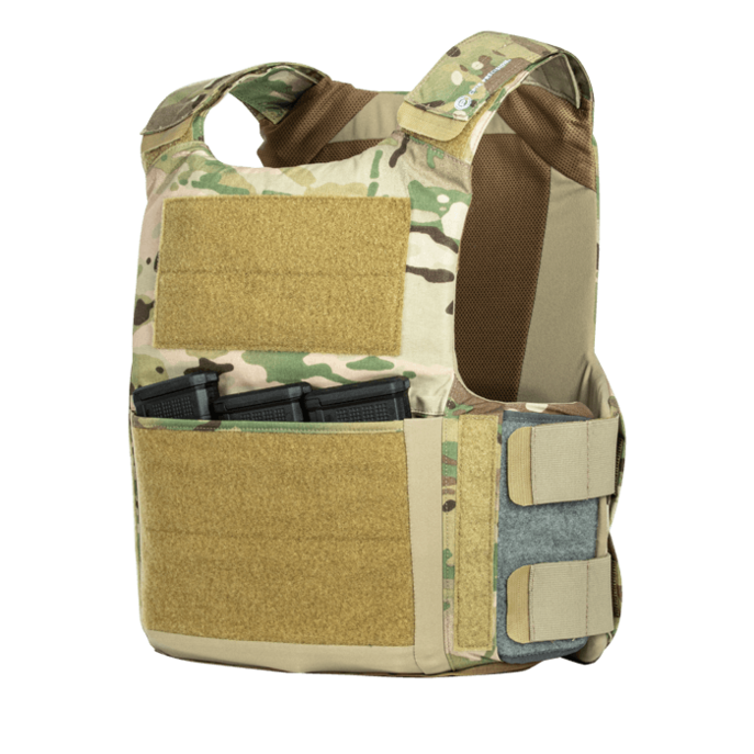 INTEGRATED MAGAZINE POUCH THAT HOLDS UP TO THREE 5.56 MAGAZINES INTEGRATED MAGAZINE POUCH THAT HOLDS UP TO THREE 5.56 MAGAZINES